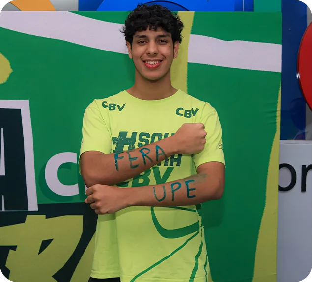 Aluno do Ensino Médio do Colégio CBV
